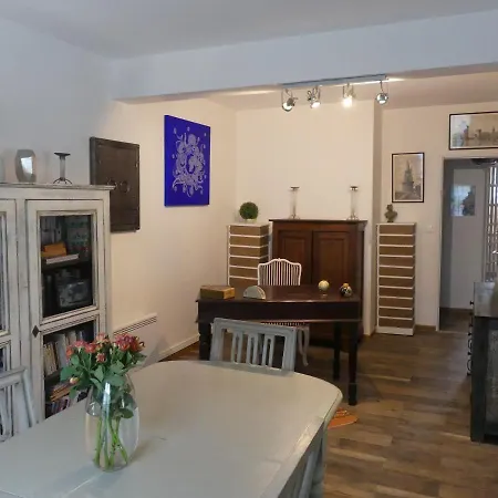 Holiday home Toki Eder: Marisol's Heated Pool Retreat Near Bayonne And Hossegor Saint-Martin-de-Seignanx